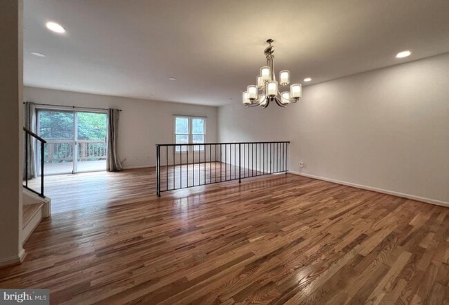 Building Photo - 7132 Swansong Wy
