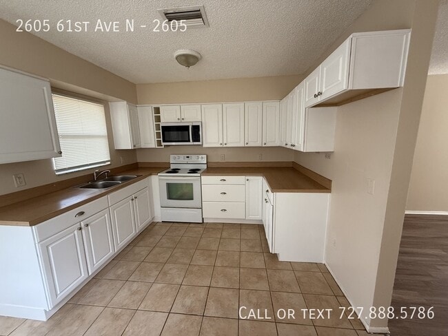 Building Photo - 2605 61st Ave N