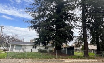 Building Photo - 2108 Park Marina Dr