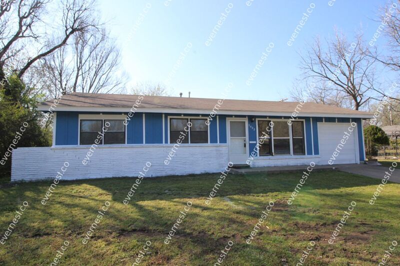 Primary Photo - 5422 N Johnstown Ave