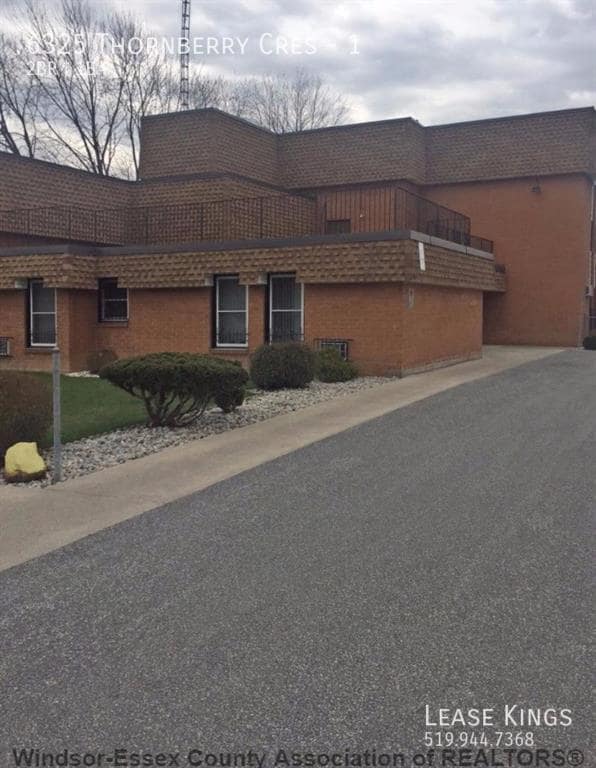 Primary Photo - EAST WINDSOR CONDO WITHIN WALKING DISTANCE...