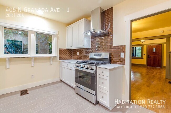Building Photo - 405 N Granada Ave