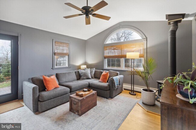 Foto del edificio - 1420 Lawndale Ave