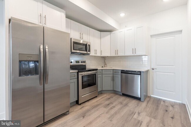 Foto del edificio - 1423 N 8th St