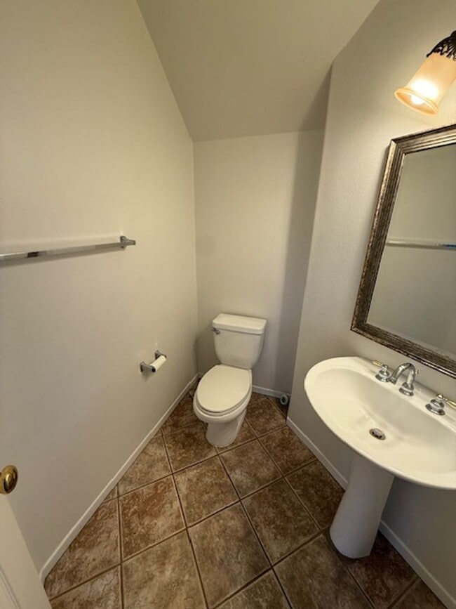 Building Photo - Welcome to Wagon Wheel – 4 Bed + Office | ...