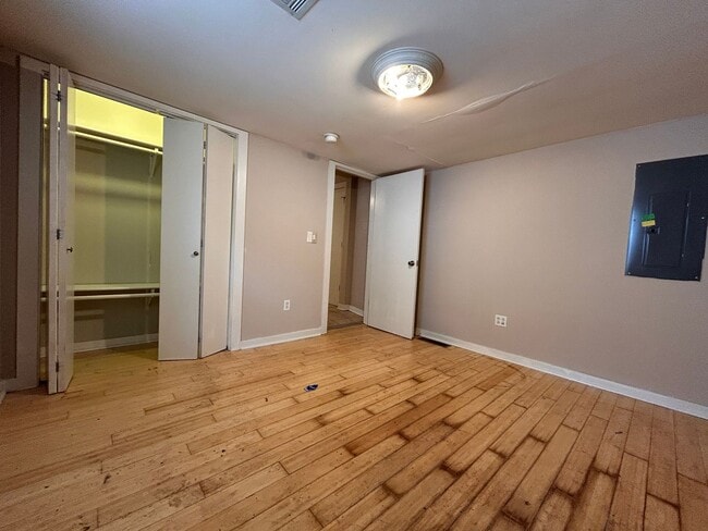 Foto del edificio - Adorable 3 Bedroom 1 Bathroom