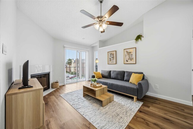 Foto del edificio - 2121 Hepburn St