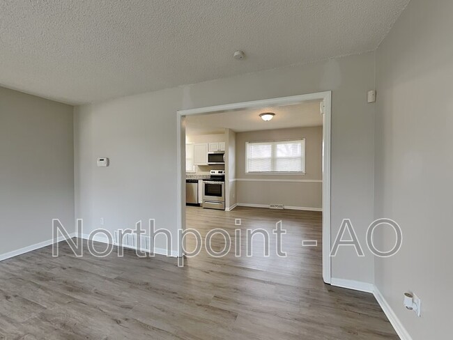 Building Photo - 11624 Palmer Ave