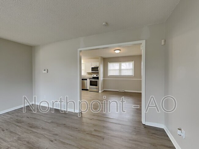 Foto del edificio - 11624 Palmer Ave