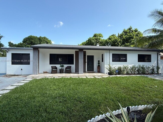 Foto del edificio - 1351 NW 132nd Terrace