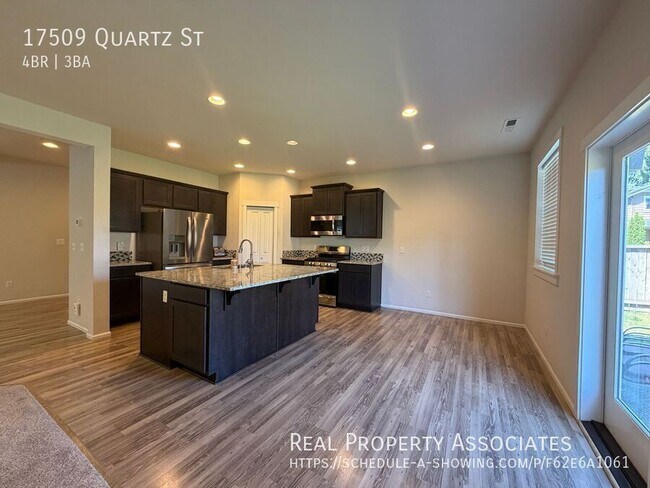 Building Photo - 17509 Quartz St