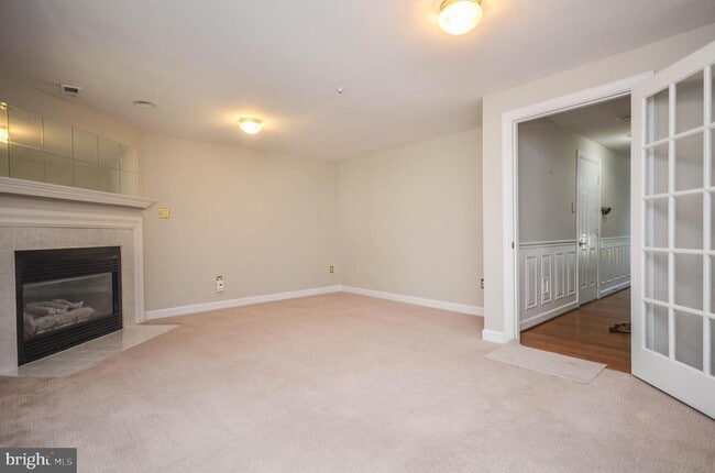 Building Photo - 13776 Lambertina Pl