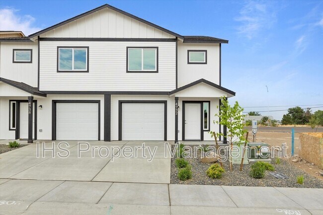 Building Photo - 4732 W Quinault Ave