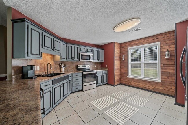 Foto del edificio - 295 Shannon Ln