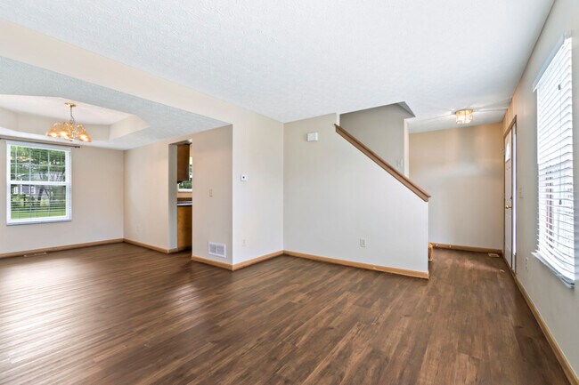 Building Photo - 473 Wynridge Drive