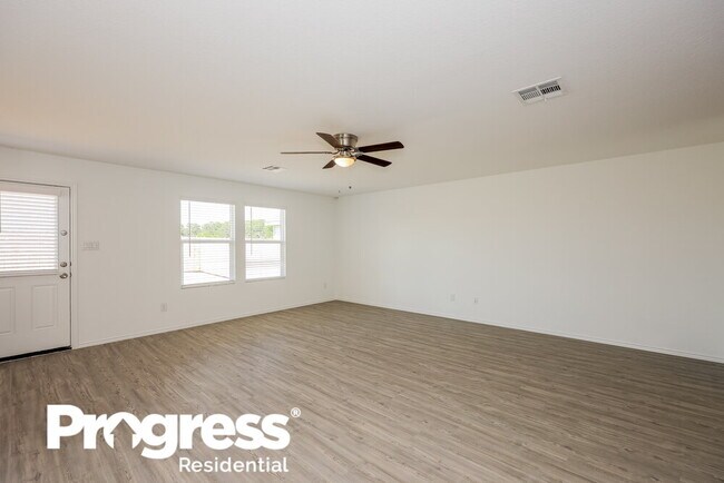 Building Photo - 14639 Greenfield Ml