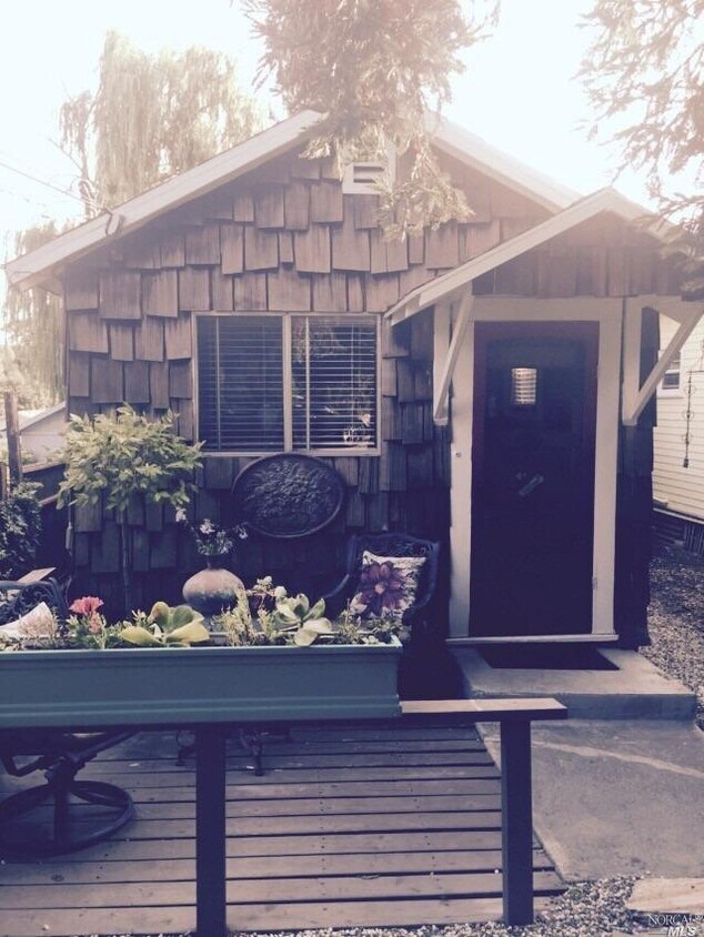 836 W J St, Benicia, CA 94510 House Rental in Benicia, CA