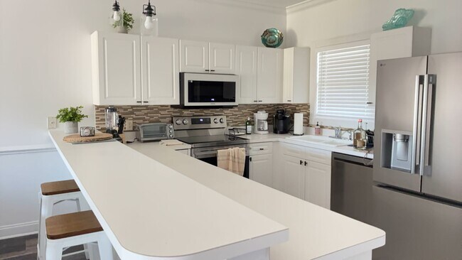 Foto del edificio - 4893 Magnolia Pointe Ln