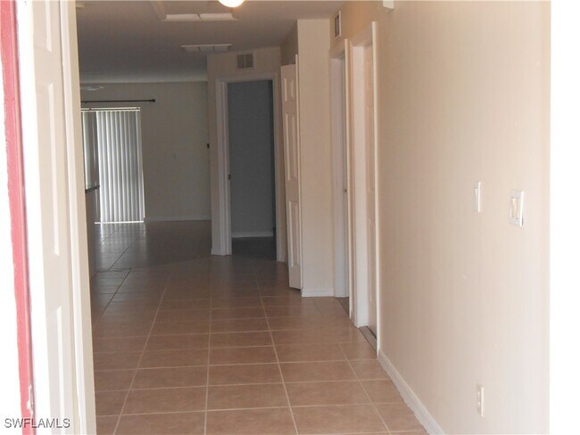 Foto del edificio - 4428 28th St SW