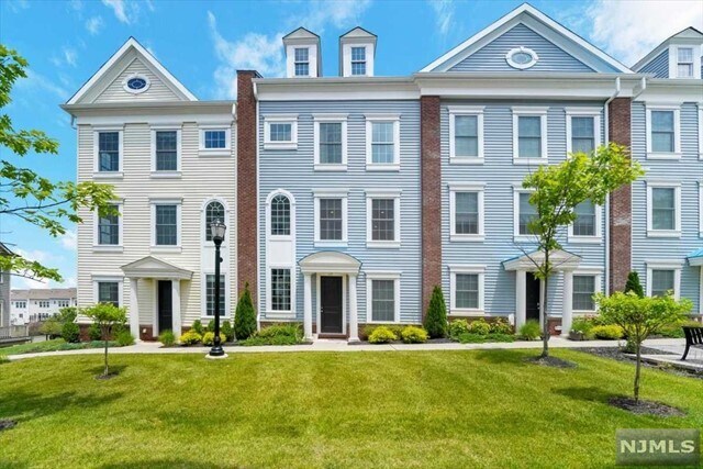Building Photo - 229 Bradley Dr