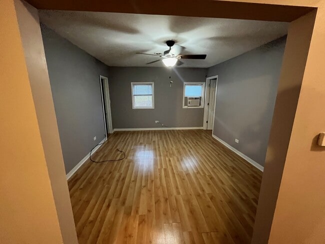 Building Photo - 1042 W Goodenow Rd