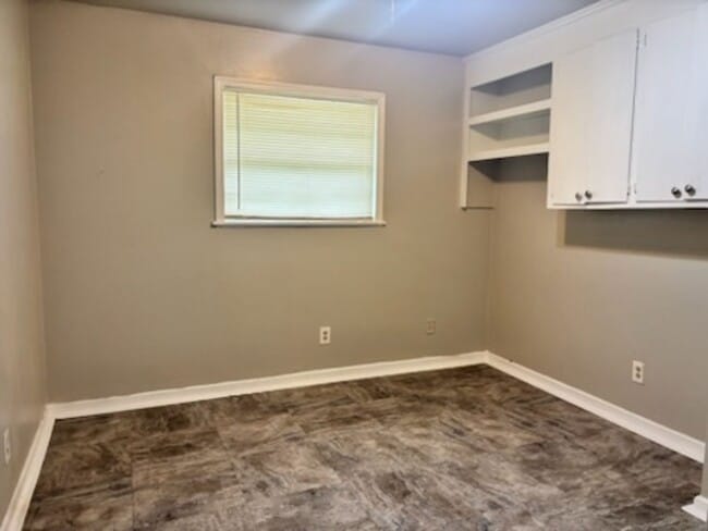 Foto del edificio - 1554 Dianne Dr