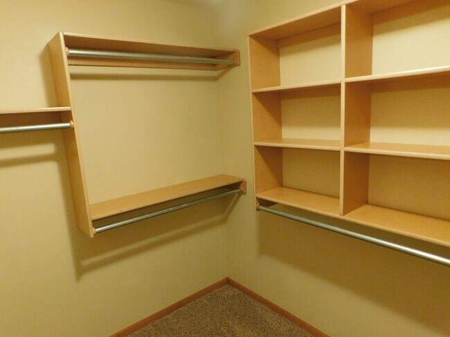 Foto del edificio - Freshly updated 3 Bedroom, 2 Bathroom Home...