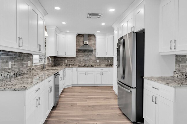 Foto del edificio - 4000 49th Ave S