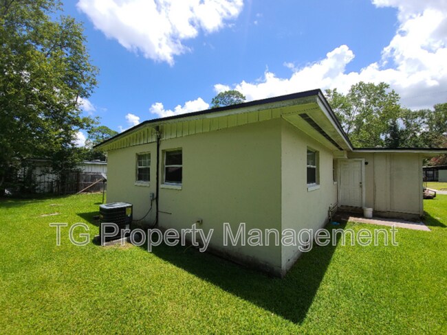 Foto del edificio - 6947 Clovis Rd