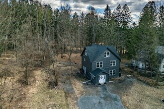 Building Photo - 22 Academy Ave