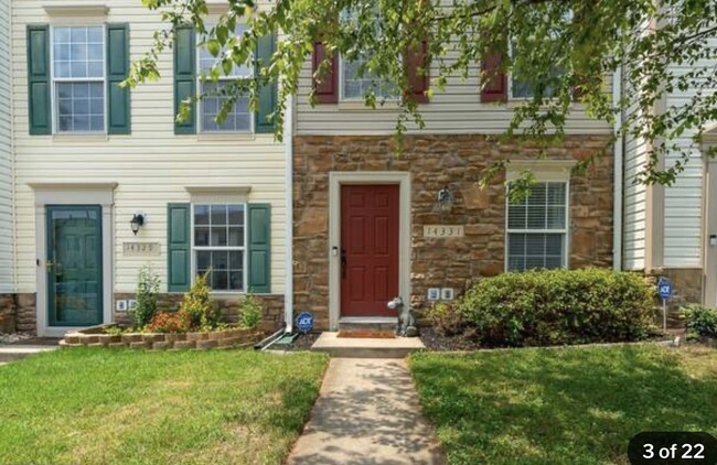 Curb appeal on sunny side of the street. - 14331 Madrigal Dr