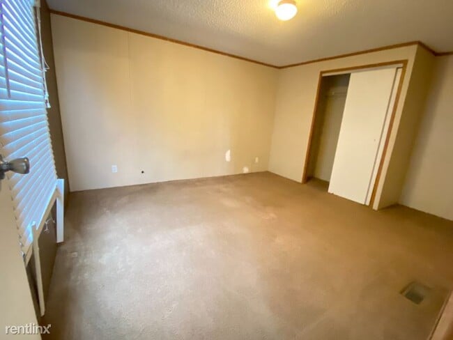 Building Photo - 6988 McKean Rd