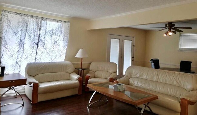 Building Photo - 524 Apollo Rd