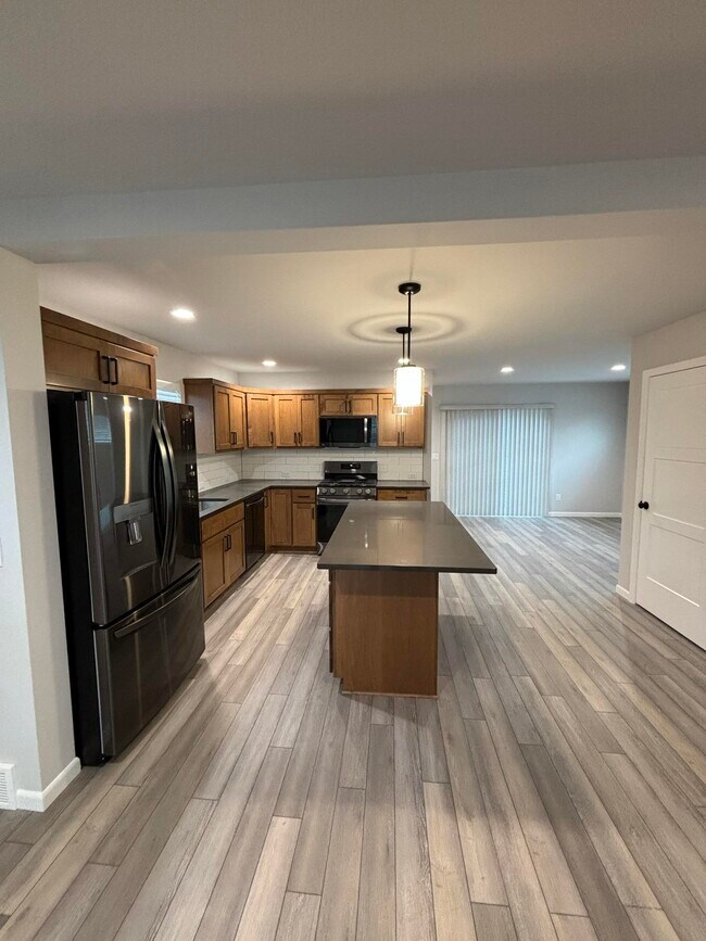 Foto del edificio - 9231 Rustic Pine Rd