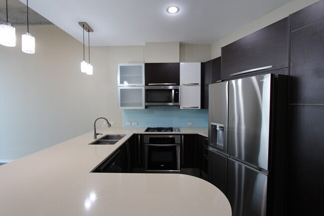 Kitchen - 700 12th Ave S