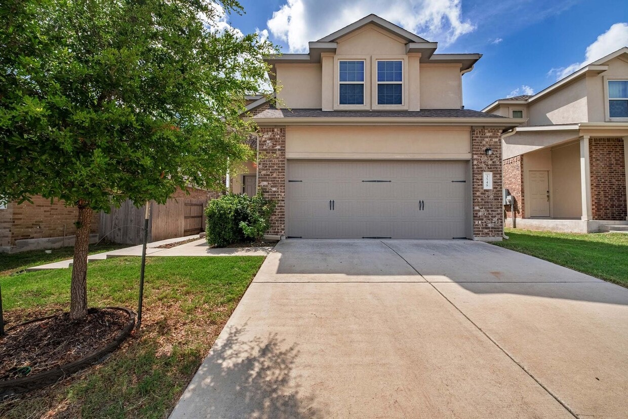 Primary Photo - Terrific 3 Bedroom, 2.5 Bath Home w/ Solar...