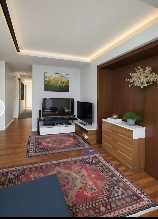 Foto del edificio - 1720 Maple Ave