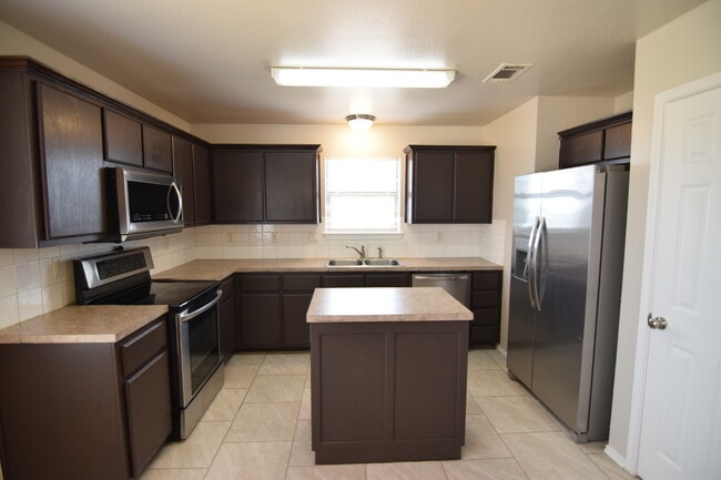 Building Photo - 1311 Marlee Cir