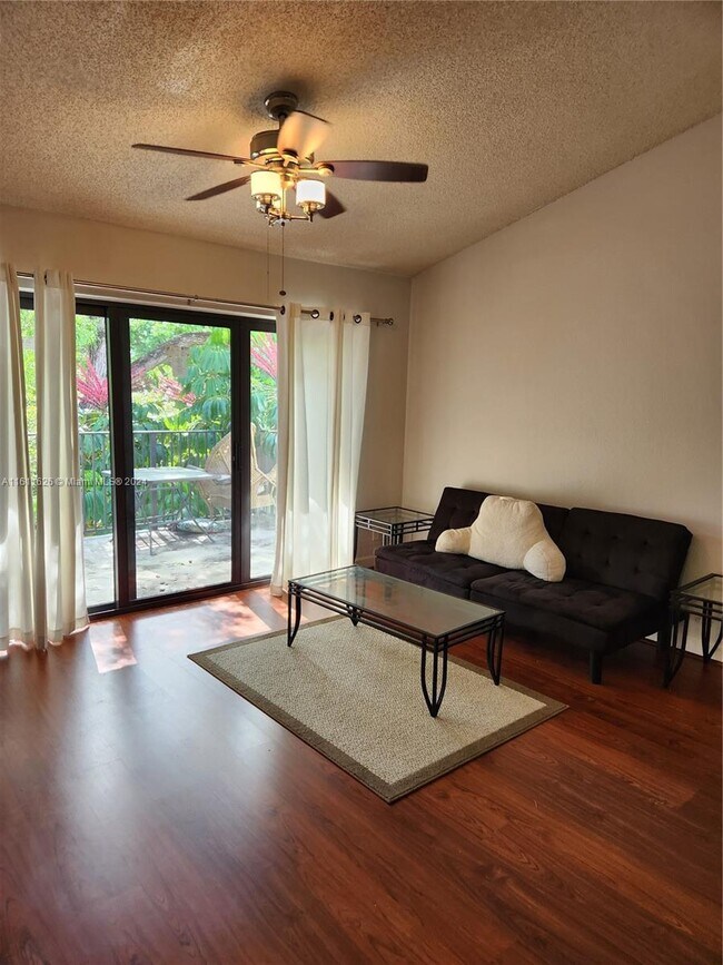 Foto del edificio - 10141 W Sunrise Blvd