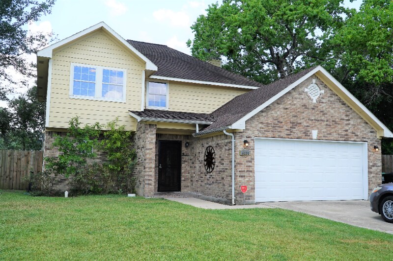 4812 Doolittle Blvd, Houston, TX 77033 House Rental in Houston, TX