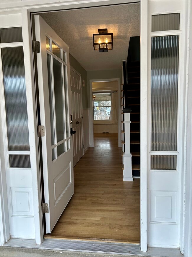 Building Photo - 3004 E Phillips Dr