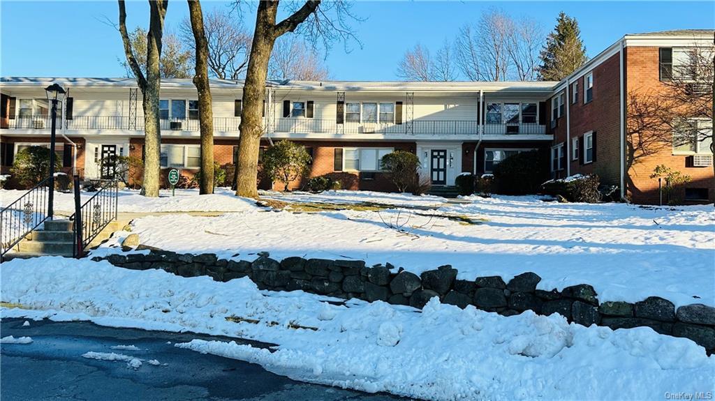Foto principal - 13 Sussex Ct