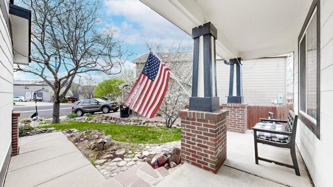 Building Photo - Beautiful Home in the Ridge Crest Neighbor...
