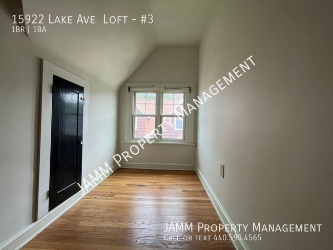 Building Photo - Beautiful 1-Bedroom Loft in Western Lakewood