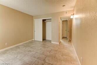 Building Photo - 2125 Sun Ave