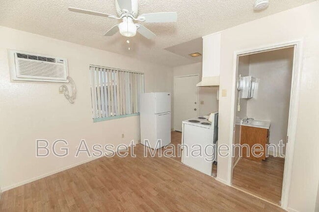 Building Photo - 1928 Ethan Way