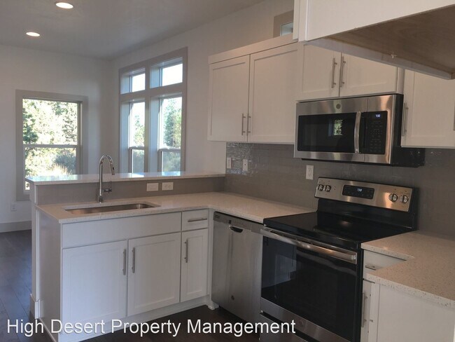 Foto del edificio - 2 br, 1 bath House - 60991 SE Sweet Pea Dr #2