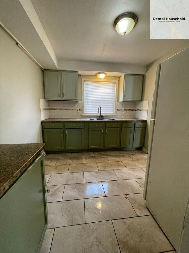 Foto del edificio - Beautiful 3 Bedroom Bungalow- Just $1300 a month