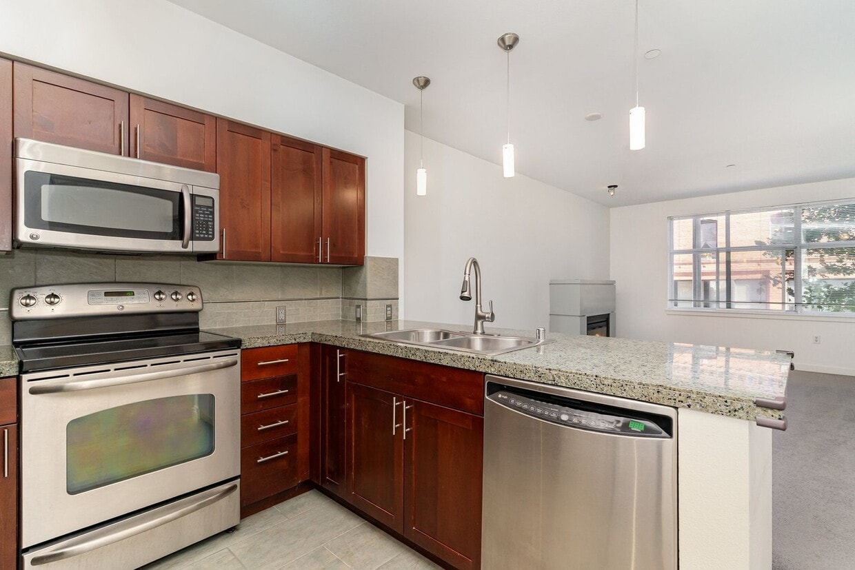 Spacious 1 Bedroom + Den in Canal Station ... - Spacious 1 Bedroom + Den in Canal Station ...