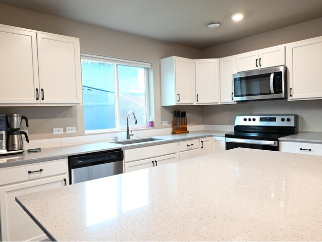 Foto del edificio - 15117 Prescott Lp SE